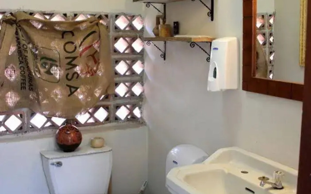 La Ronda Downtown Hostel