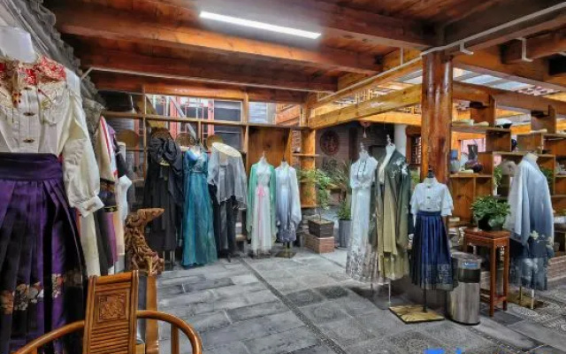 Xunchang Renjia Homestay (Kaifeng Wansui Mountain Dasong Wuxia City Song City Resort) – Restaurant – Kaifeng
