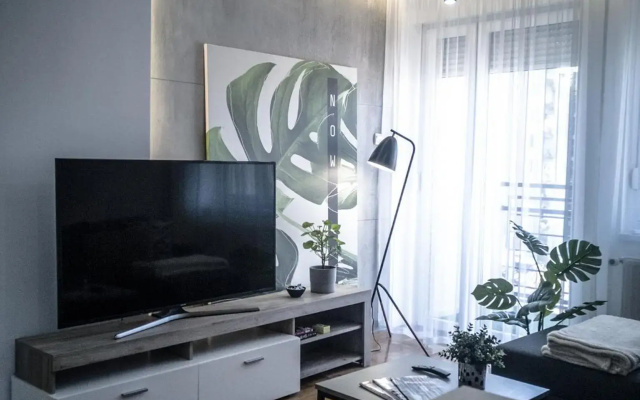 Raw Industrial City Apartment