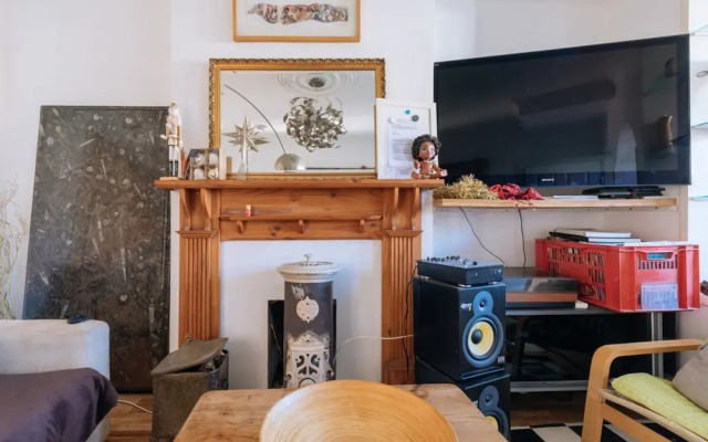 Vibrant & Eclectic 3 Bedroom Flat - Bedminster, Bristol!