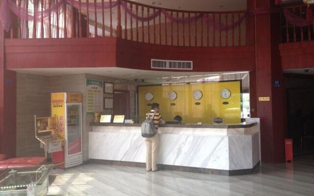 Yibin Business Hotel