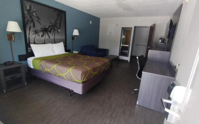 Super 8 Dania/fort Lauderdale