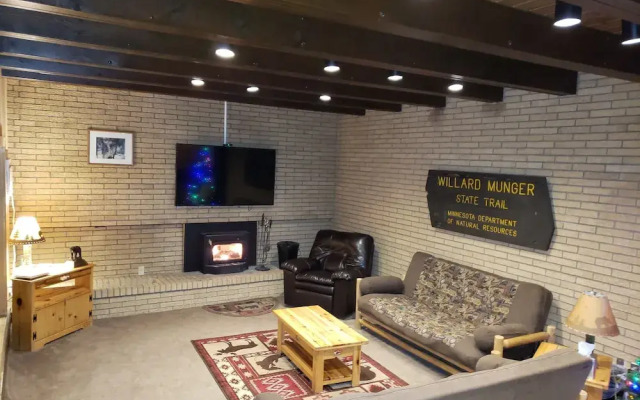 The Willard Munger Inn