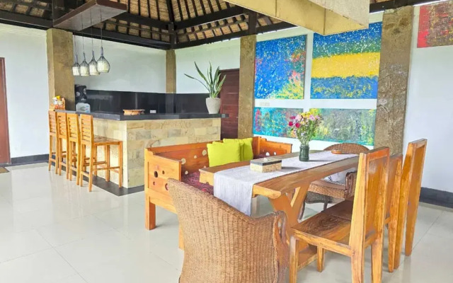 Belvilla Bunga Matahari Ceking Rice Terrace