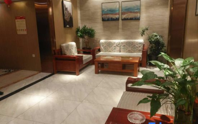 Pai Hotel (Tianjin Binguan Subway Station Municipal Government)