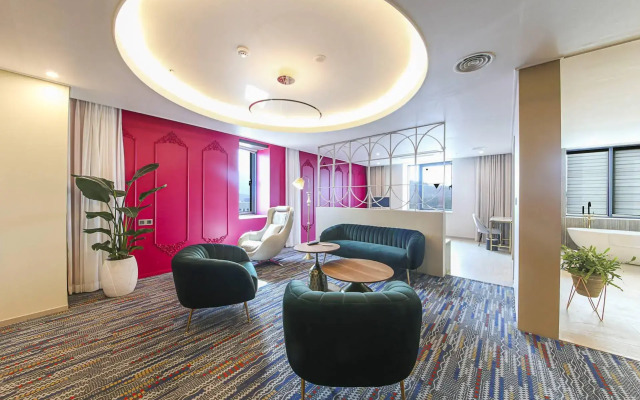 ACT Hotel