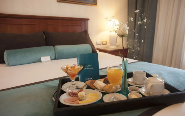 Epic Hotel Villa Mercedes