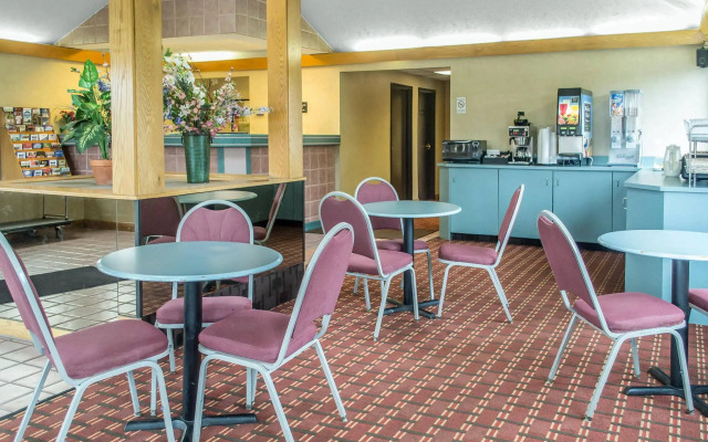 Econo Lodge Cleveland Southeast - Kent