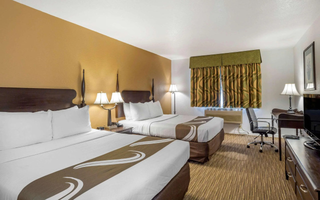 Quality Inn & Suites Tulare