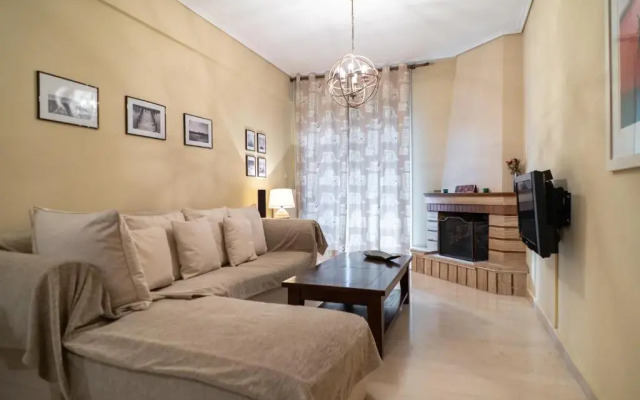 Casa Vestae, Comfortable 2BR Apartment