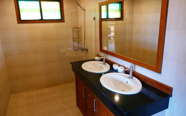 Khanom Beachfront Apartment 1