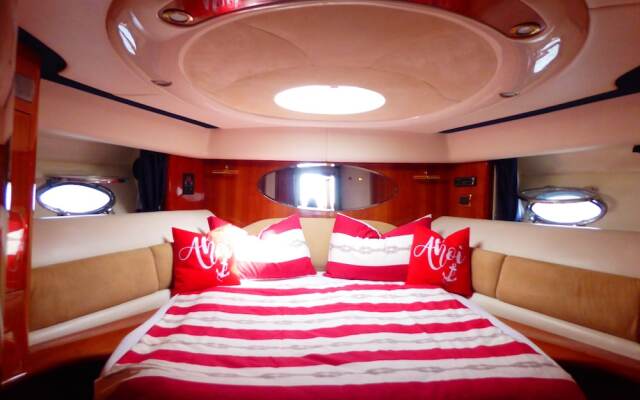 Rhein Yacht Lexa