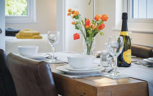 Skomer Lodge - 2 Bedroom Lodge - Manorbier