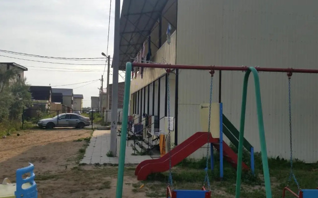 Inn Azov 555