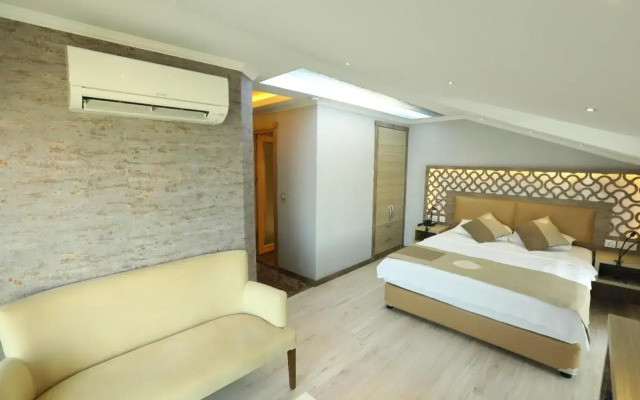 Unluselek Hotel