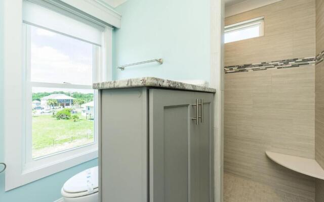 Clear Skies by Oak Island Accommodations