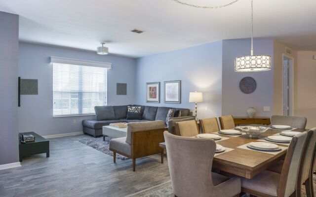 Casa Magnolias Deluxe 3 Bedroom Condo by RedAwning