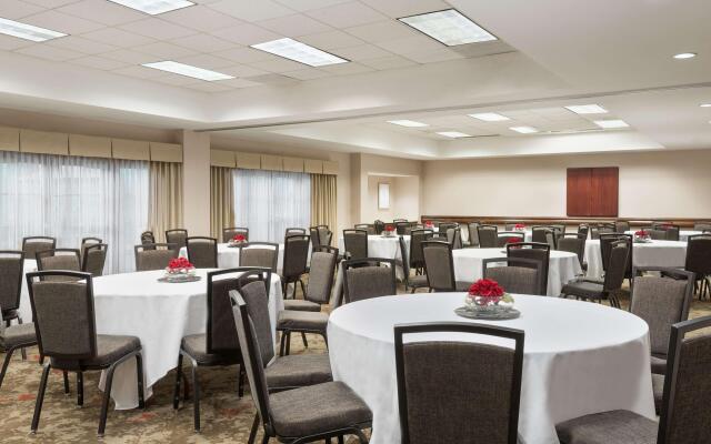 Homewood Suites by Hilton Raleigh - Crabtree Valley