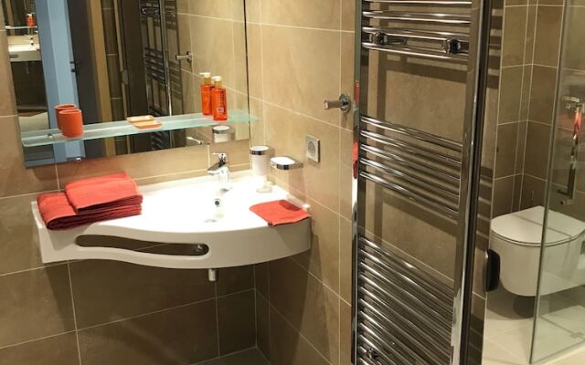 Zenao Appart Hôtel Fréjus