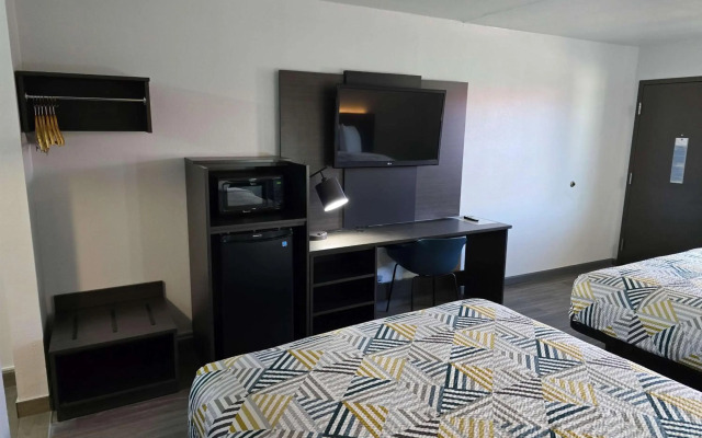 Motel 6 Oklahoma City, OK - Frontier City