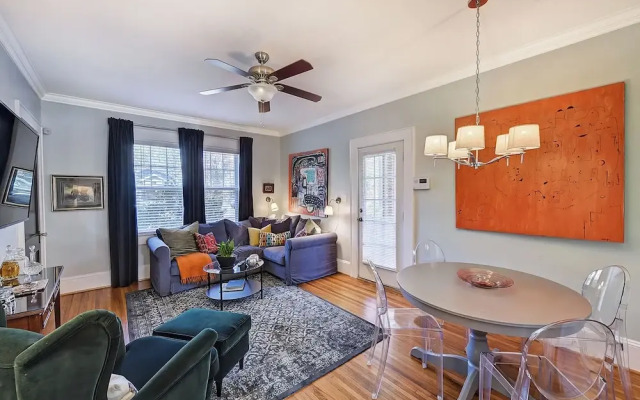 The Home Collection - 800 Magnolia