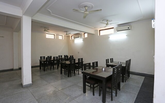 Diamond Stays By OYO Rooms