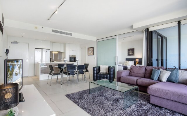 Ultra Broadbeach