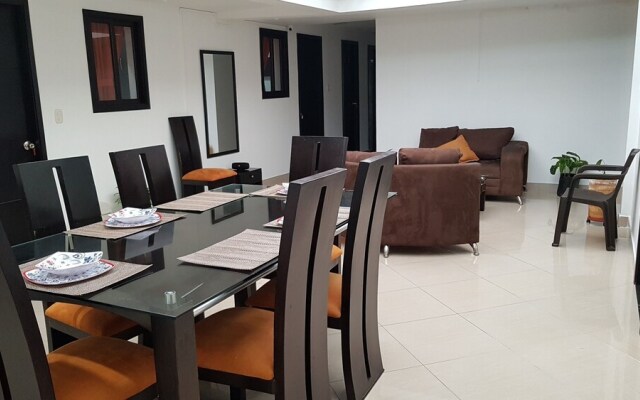 Laureles Home