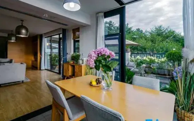 Single VILLA