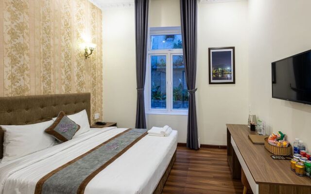 Wisteria Hotel