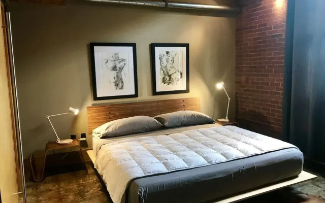 The Hangar Lofts Hotel