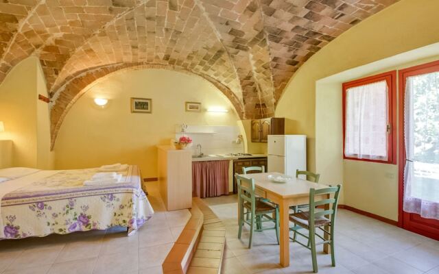 Tuscan Farmhouse in Montescudaio near Sea