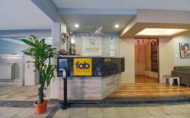 FabHotel Royce Studio