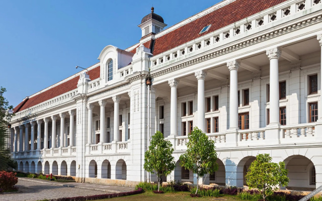 OYO 92580 4n Residence Near Hotel Santika Premiere Hayam Wuruk Jakarta