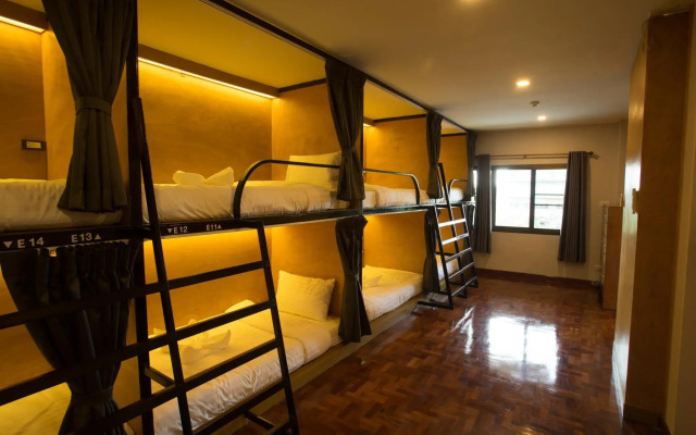 OYO 531 Le Light House & Hostel