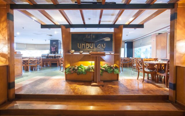 RedDoorz Plus @ Surabaya City Center