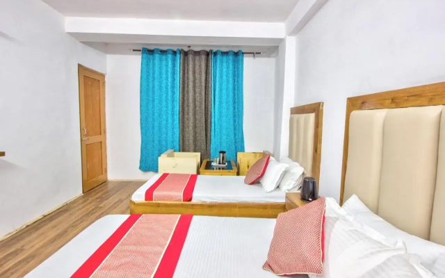 Hotel beas river retreat