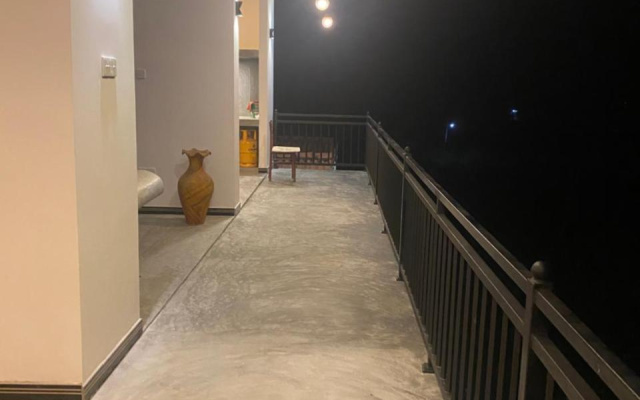 Unawatuna Hideaway Hostel