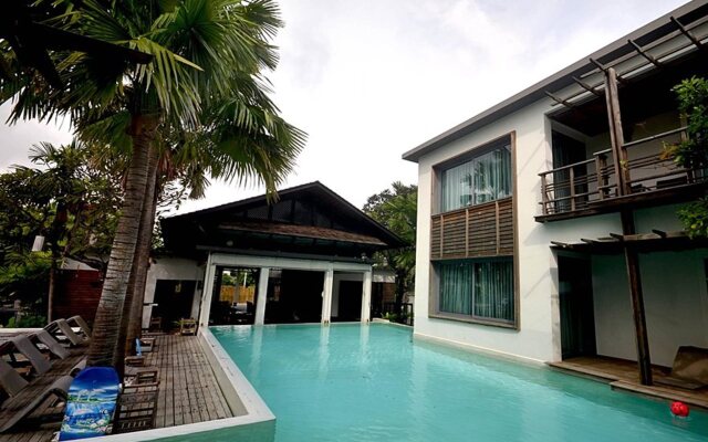 Paragon Inn