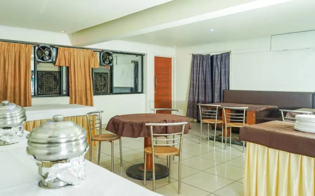 Hotel Om Plaza