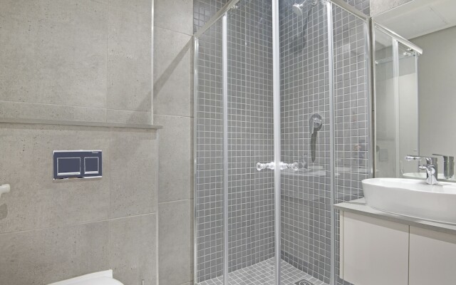 601 at Two six two Florida Road