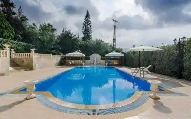 Lady Gio Luxury Residence