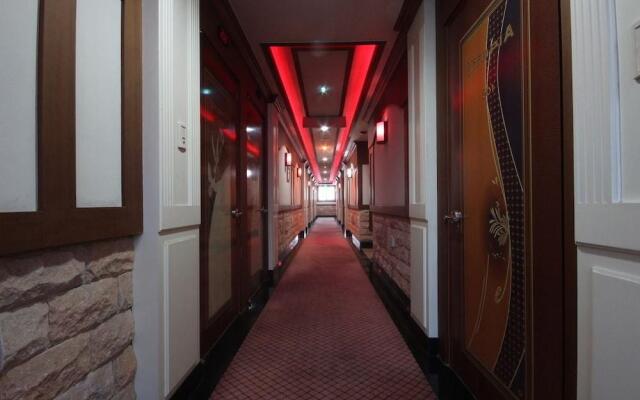 Utopia Motel