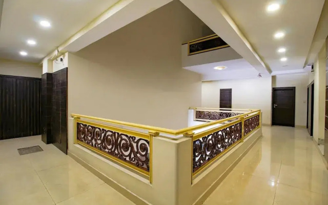 Fabhotel Kamla Regency