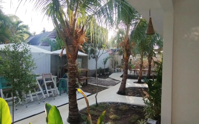 Palm Trees Villas