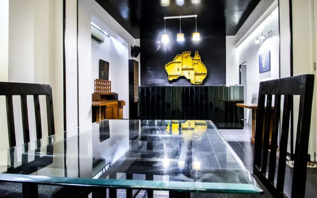 OYO 11166 The Saneer Boutique Hotel