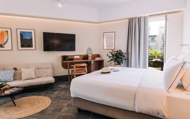 Dave by the Beach Loutraki