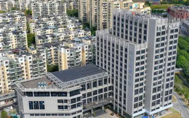 Maison New Century Hotel Ningbo Jiangbei (Olympic Sports Center)
