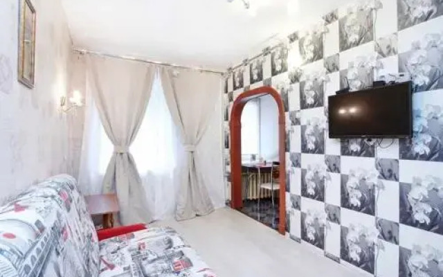 Apartament na Moskovskom 165