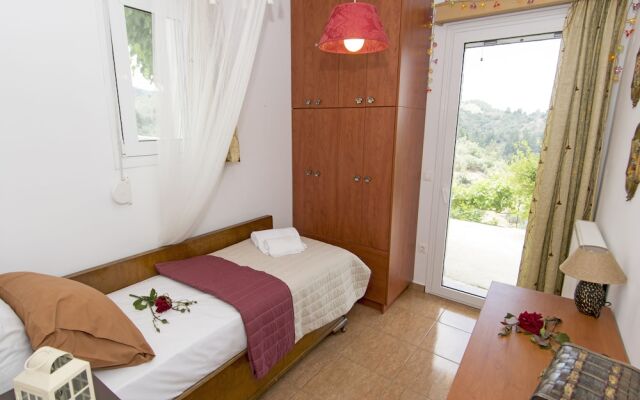 Ortaki Traditional House